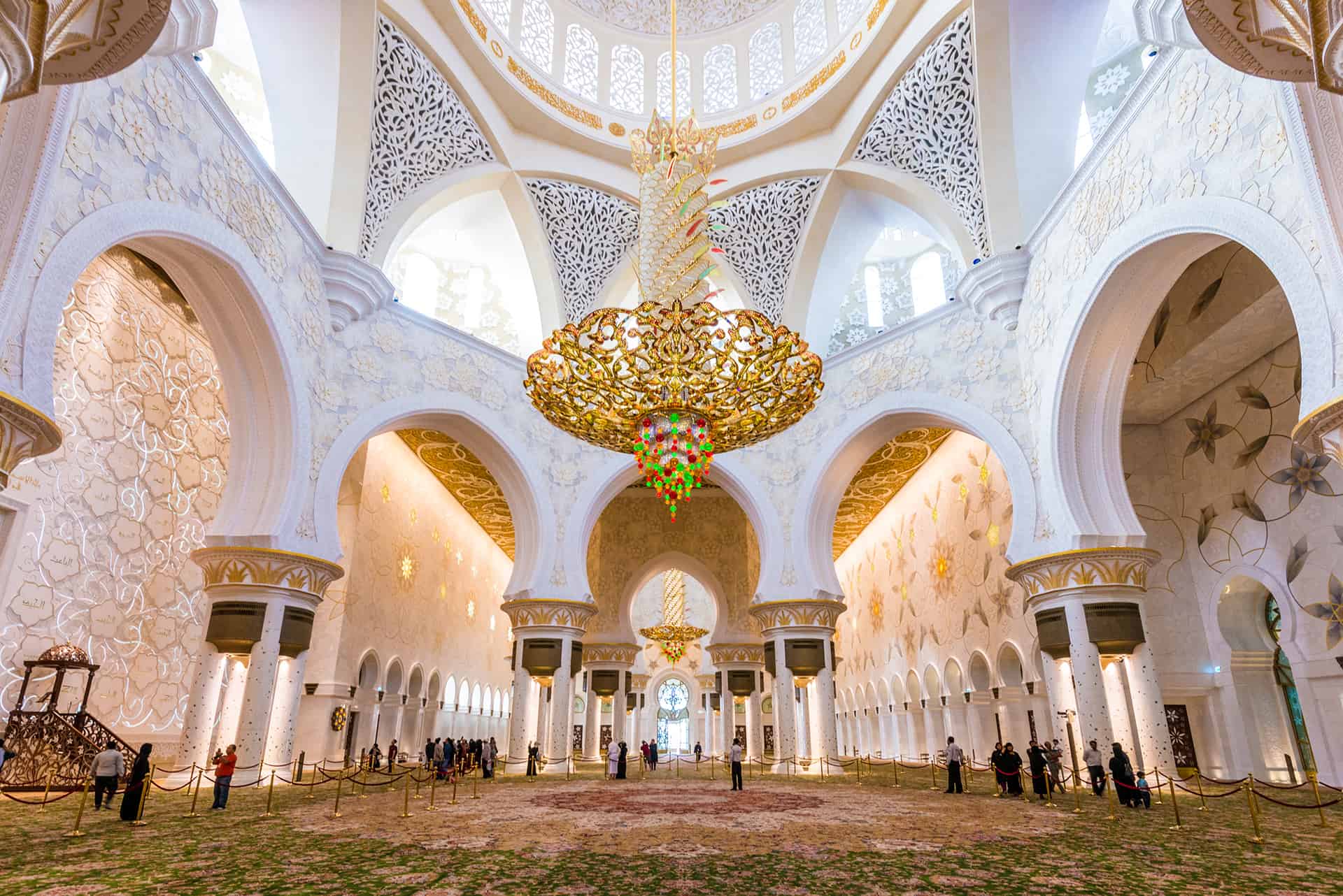 visita al interior de la mezquita