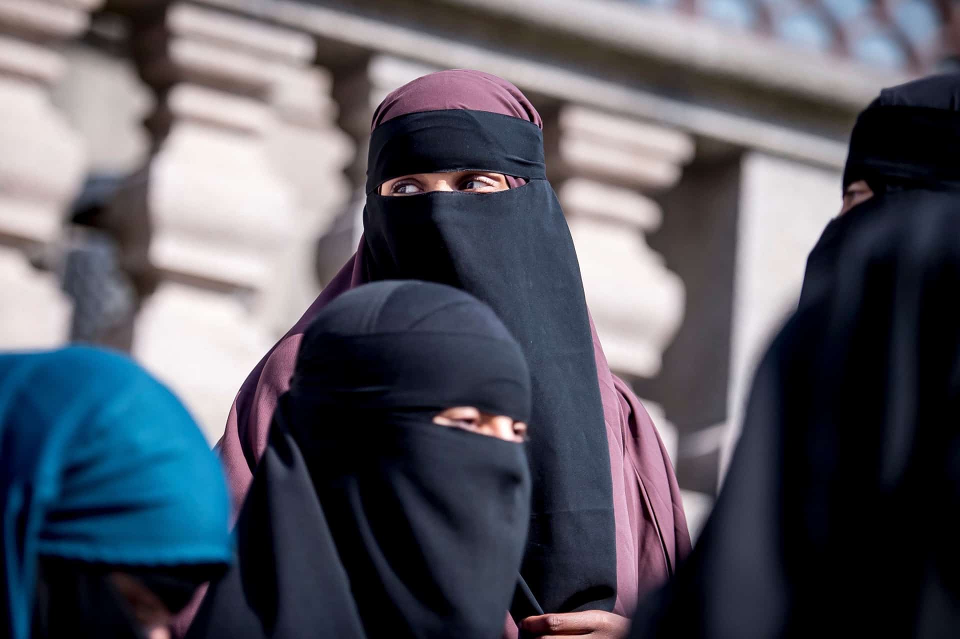 ropa tradicional burka